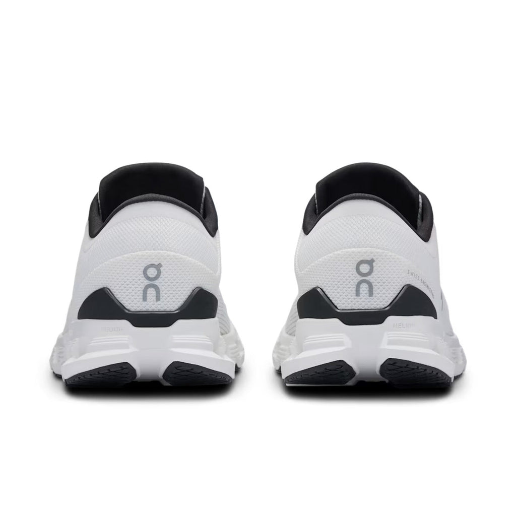 On Cloud X 4 'Black / Ivory'
