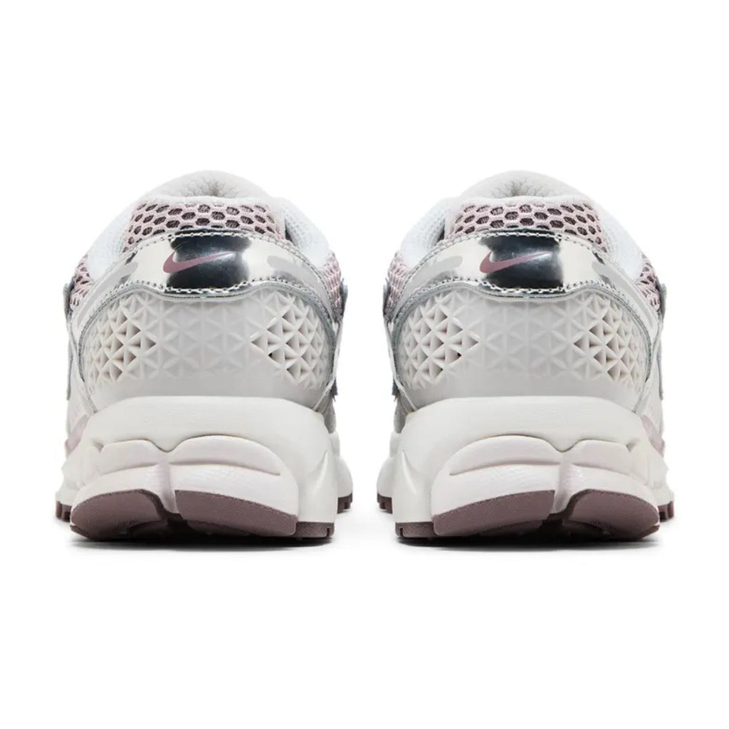 Nike Air Zoom Vomero 5 'Chrome / Platinum Violet'