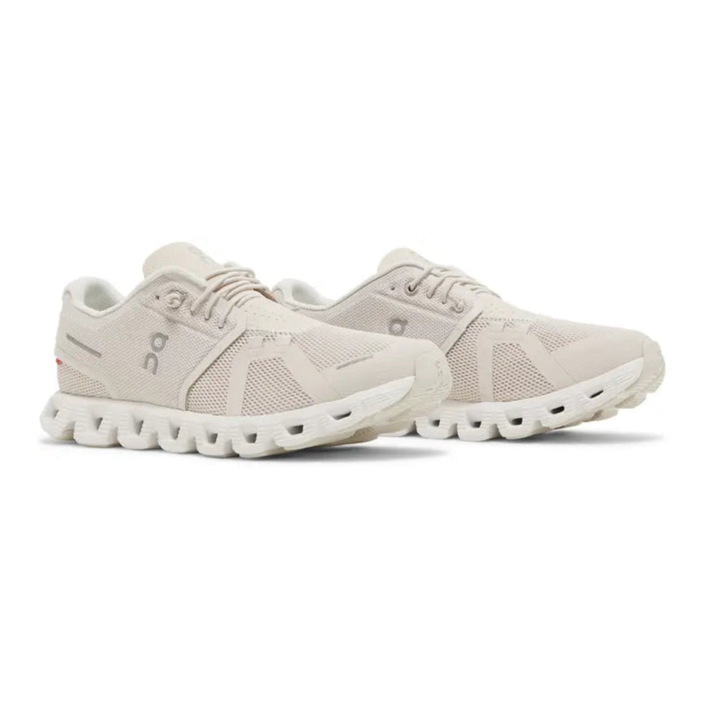 On Cloud 5 'Pearl / White'